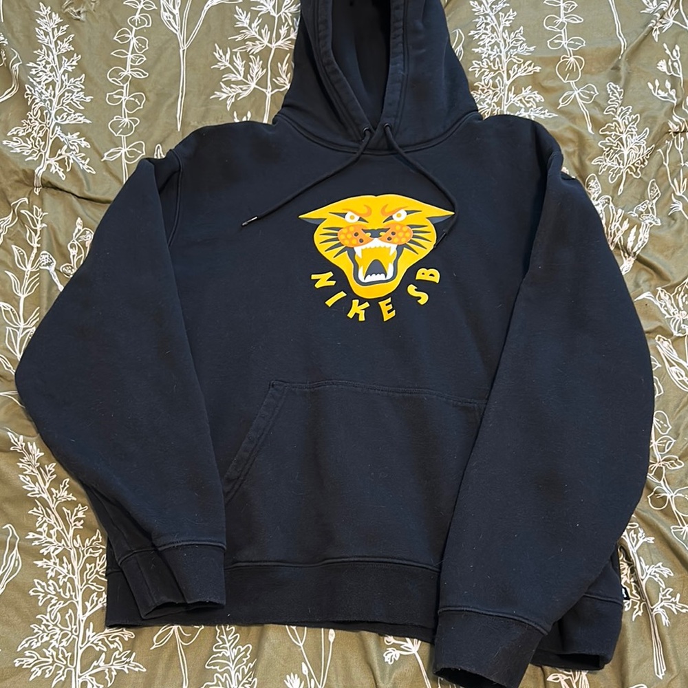 Nike Black Sweatshirt Hoodie with Bold Graphic